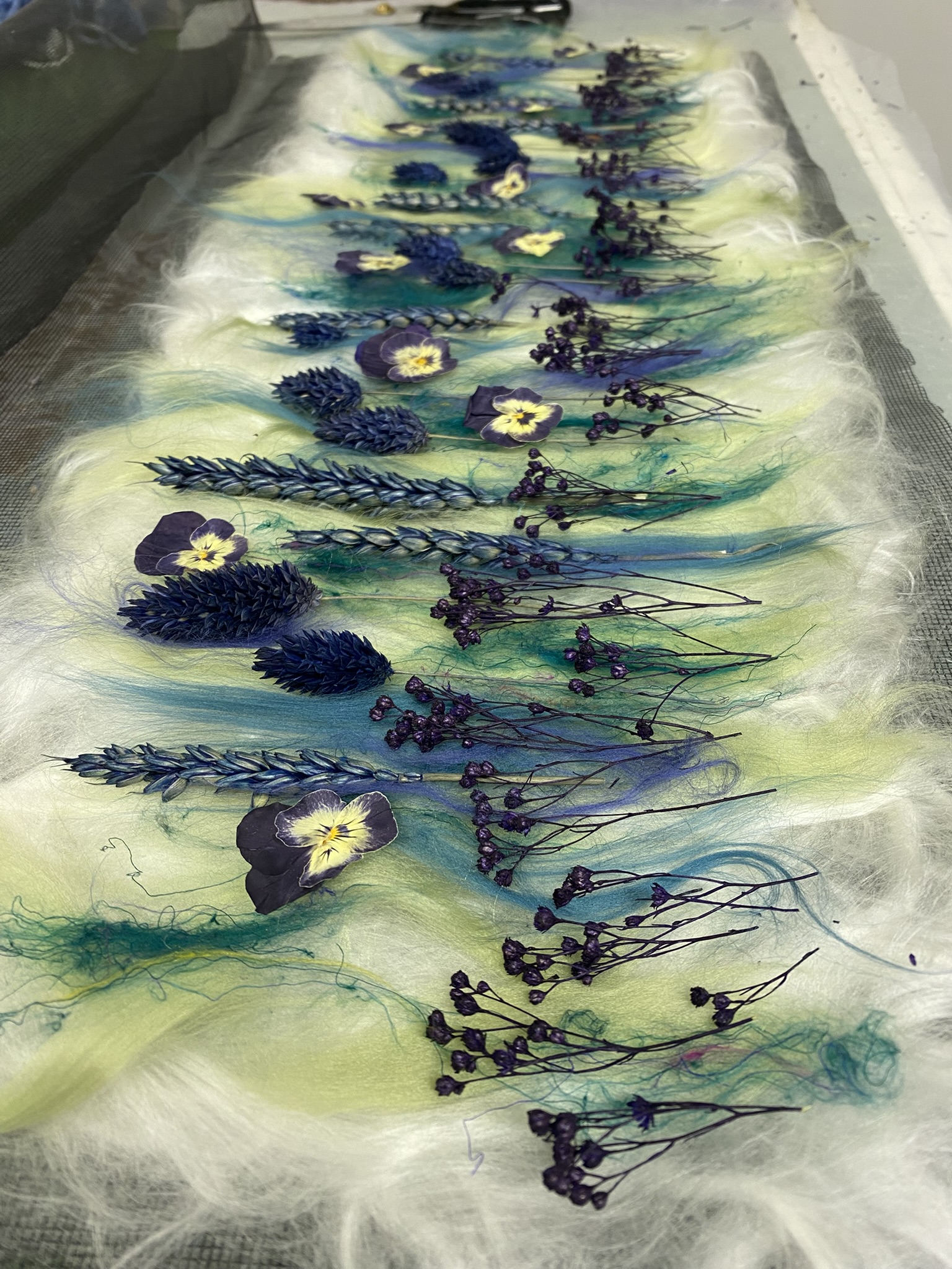 Floral Fibre Fusion: How to Embed Dried Flowers in Plant Fibre Paper